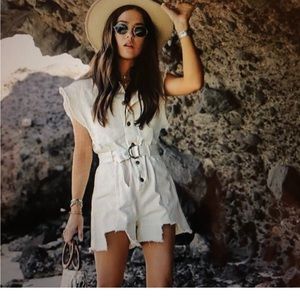 Storets Talia denim cream distressed sleeveless romper, jumpsuit, size small